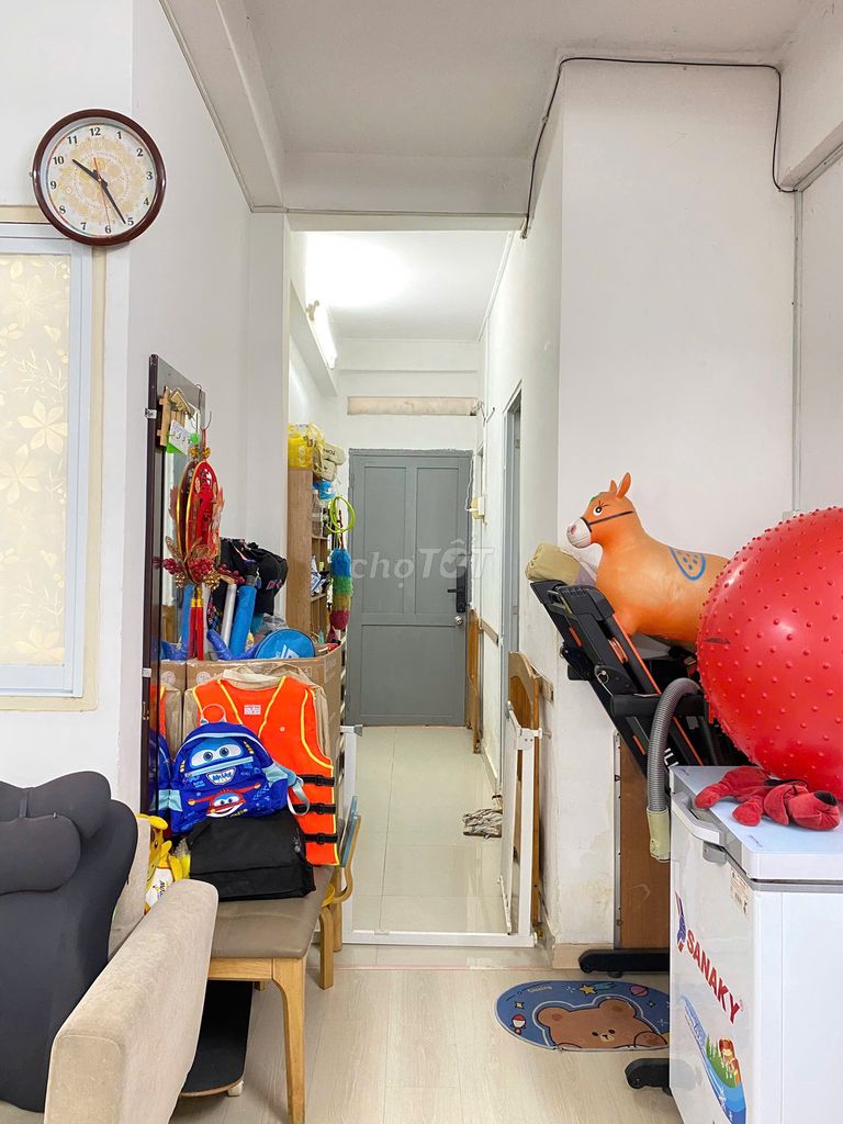 We need to rent apartment 2 bedroom 52 meters 2 at Hiệp Bình Chánh.