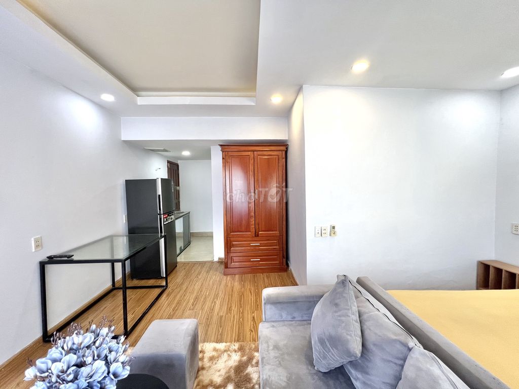 A super open-cleaning apartment near District 5's university.
