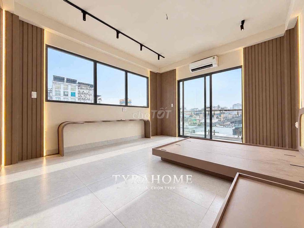 The 1st Bedroom in the balcony, elevator, Võ Thị Sáu, Dakao, District 1