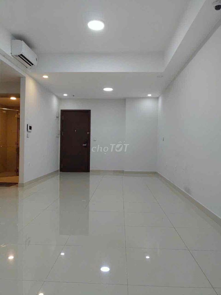 Rent apartment to The Botonica. One bedroom. 55mm bathroom near the park.
