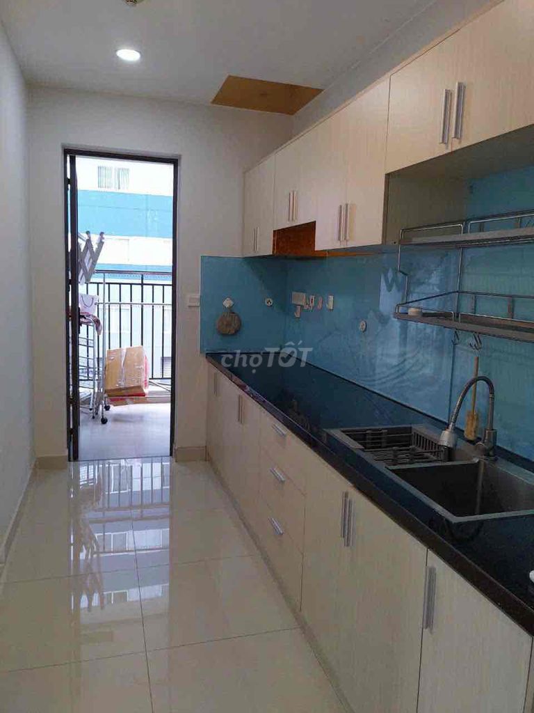 Rent apartment to The Botonica. One bedroom. 55mm bathroom near the park.