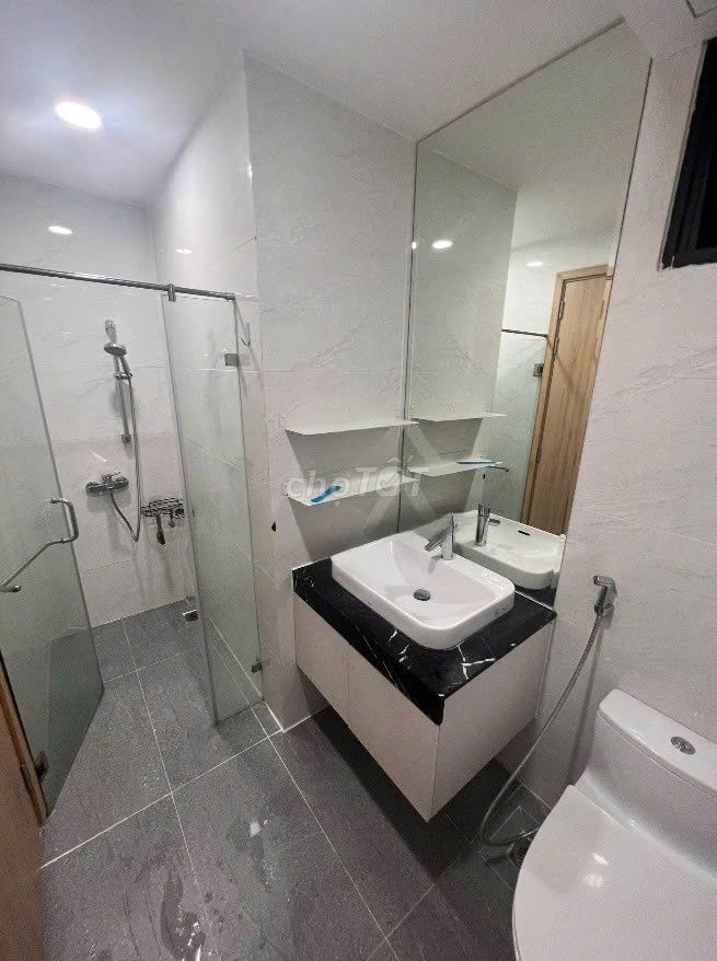 Two bedrooms-85 M2 Feliz En Vista rent 23 million a month.