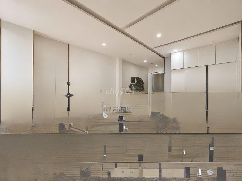 Rent a mini service apartment. One Phan Xích Long, 45 meters,8.5 million a month.