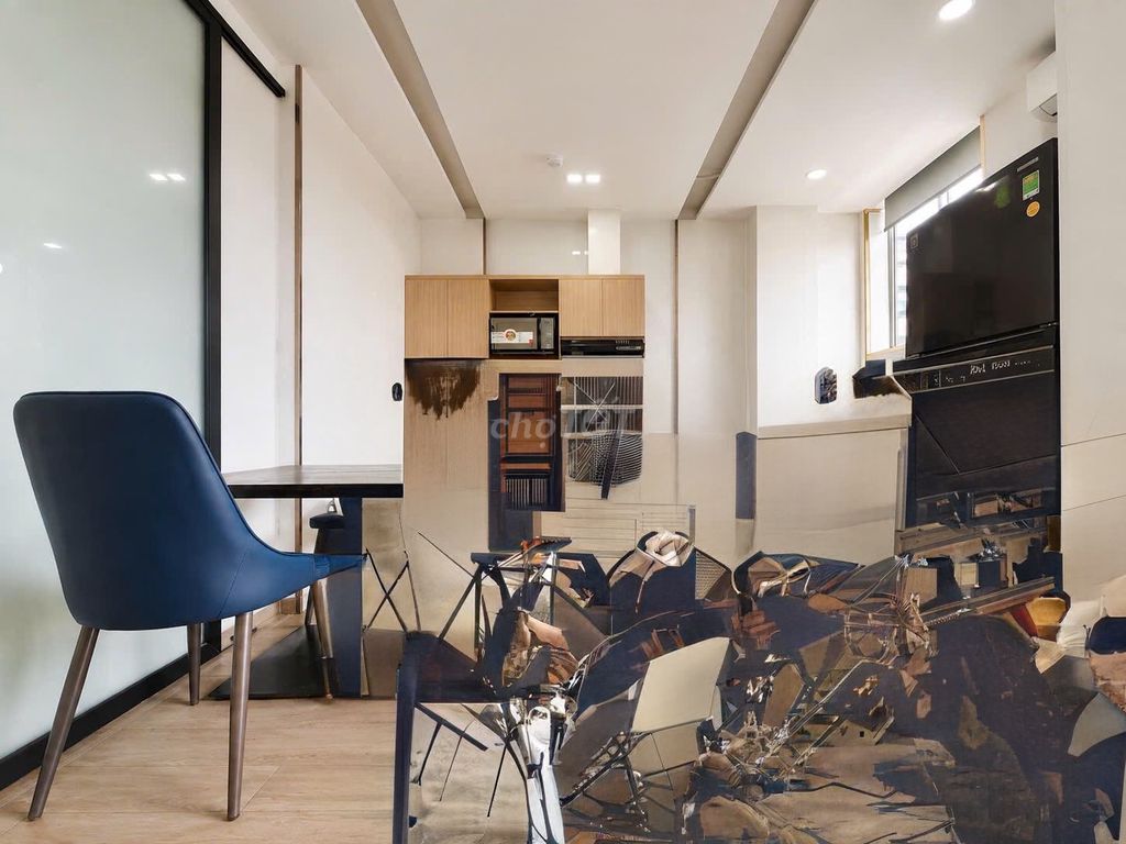 Rent a mini service apartment. One Phan Xích Long, 45 meters,8.5 million a month.