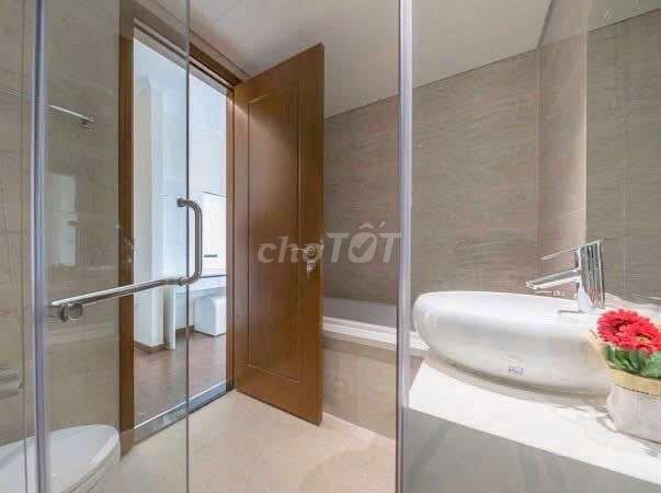 Vinhomes Grand Park apartment 2 bedroom 69 meters 2 please come in right now