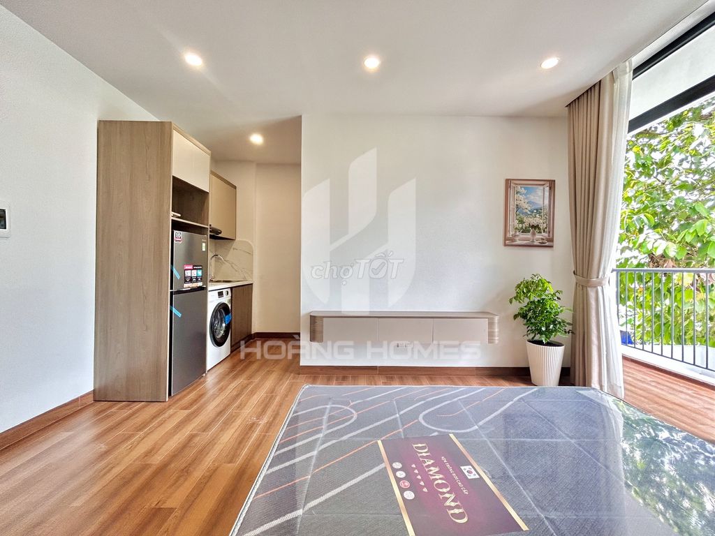 Opening a new senior apartment near The Global City.