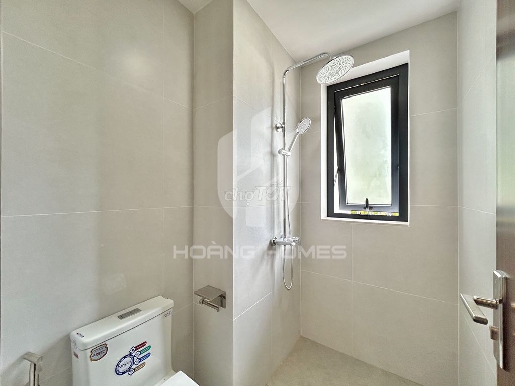 Opening a new senior apartment near The Global City.