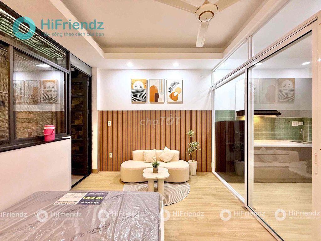 The service apartment right in front of Đào Duy Anh- Phú Nhuận