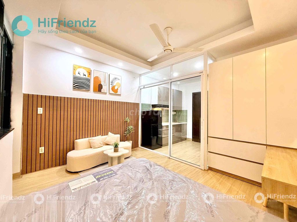 The service apartment right in front of Đào Duy Anh- Phú Nhuận