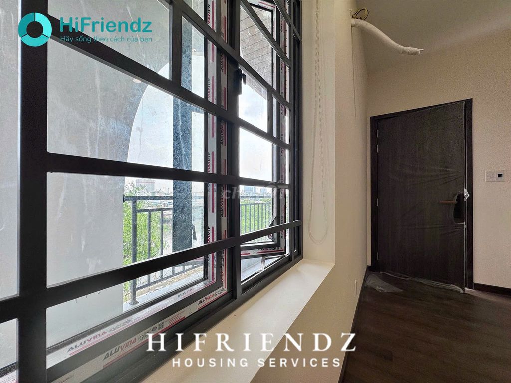 Cầu Nguyễn Tri Phương new room 100% - cool balcony - elevator