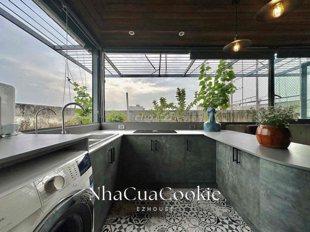 It's a beautiful Penthouse with 50 meters.