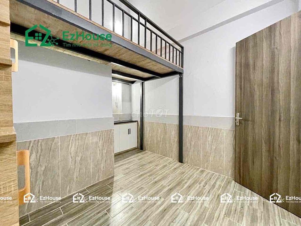 The room near Etown Cộng Hoà-kcn Tân Bình is a high-priced commercial college.