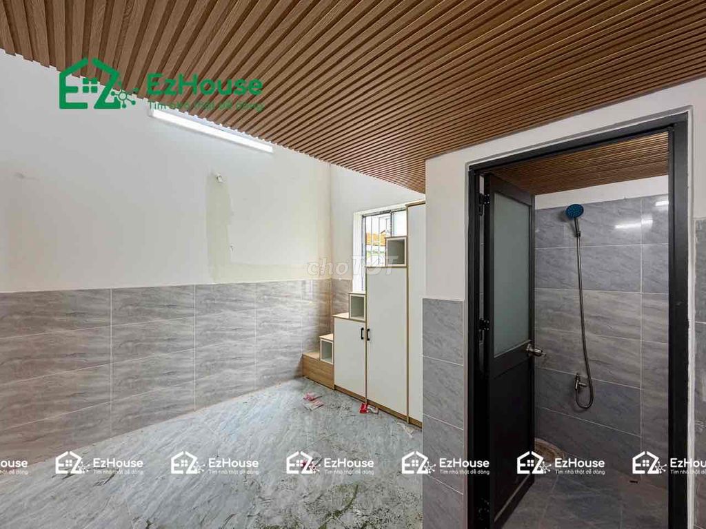 renting the new sky window 100% 01000 width 25 M2 with only 4 beautiful LHC