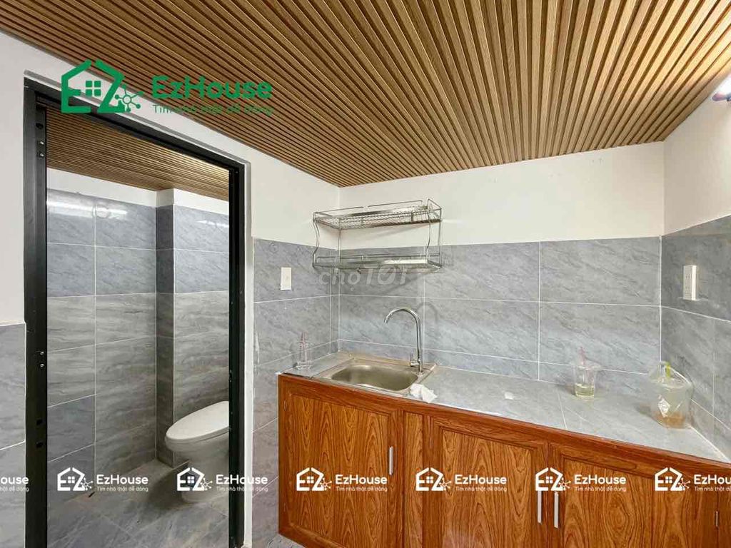 renting the new sky window 100% 01000 width 25 M2 with only 4 beautiful LHC
