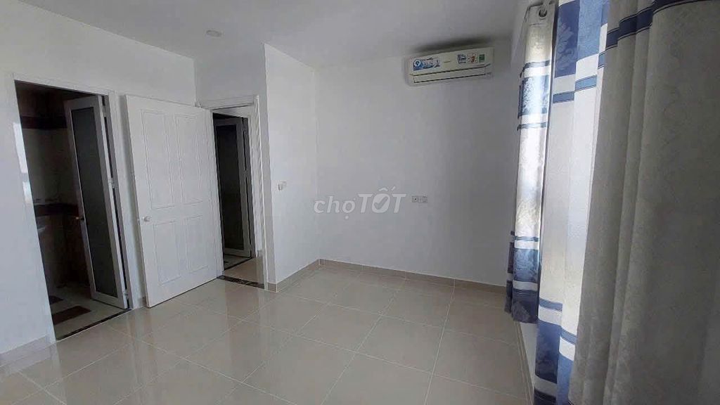 Seven-Aventure Civilization, District 12: 65 meters two, two bedrooms, 6.5 million, ntcb, one month deposit.