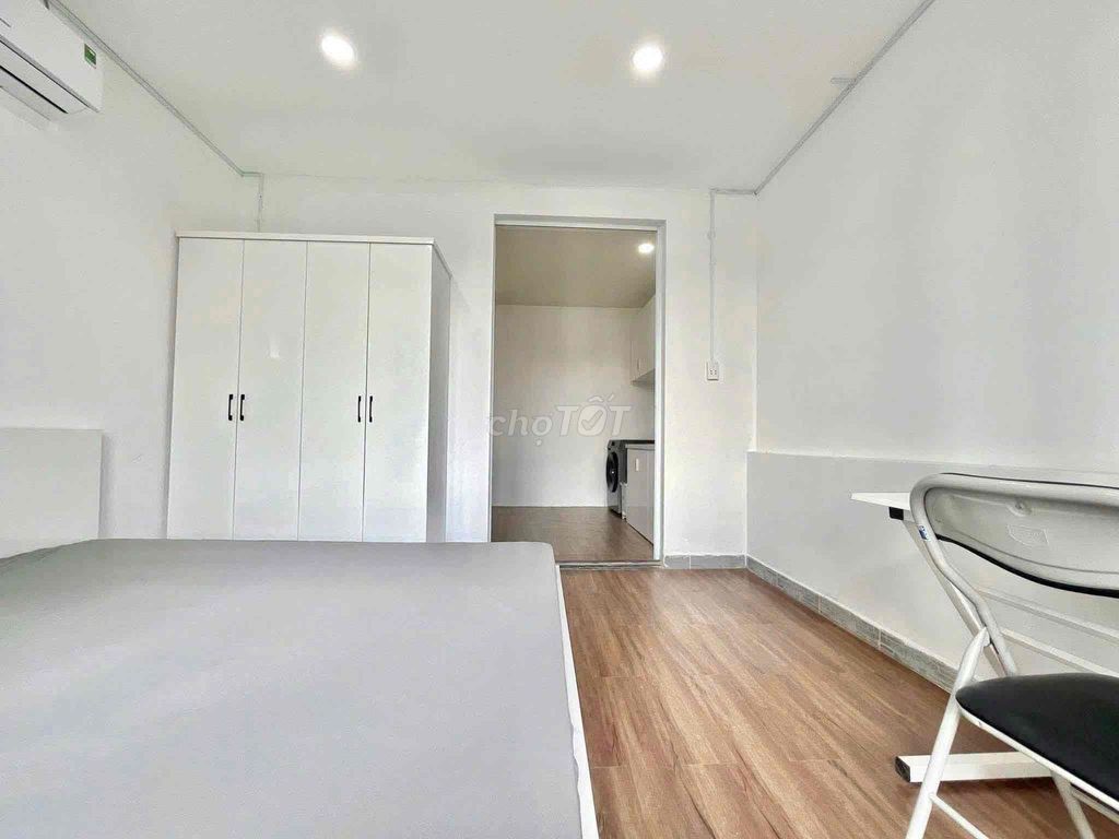 rented - Banconl-sil - wide kitchen cup - full interior