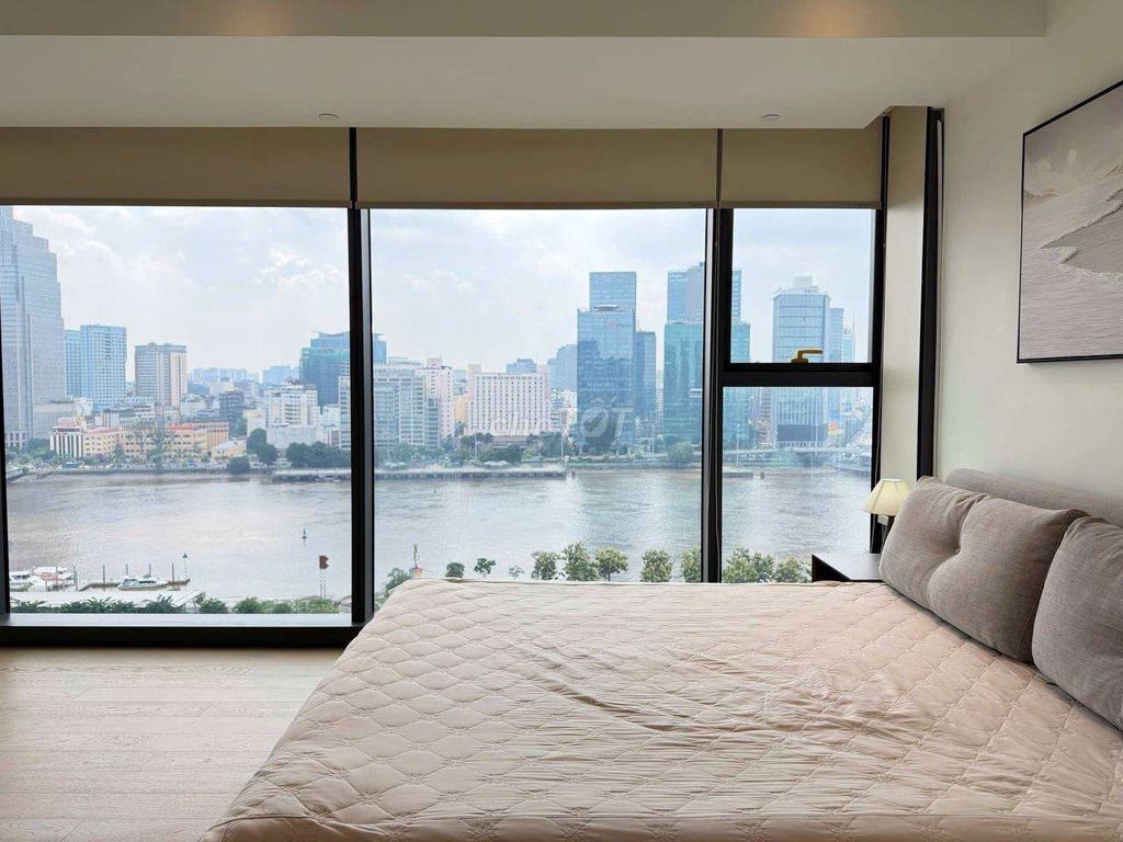 The Opera - Metropole rented apartment 4 upper-level interior bedroom
