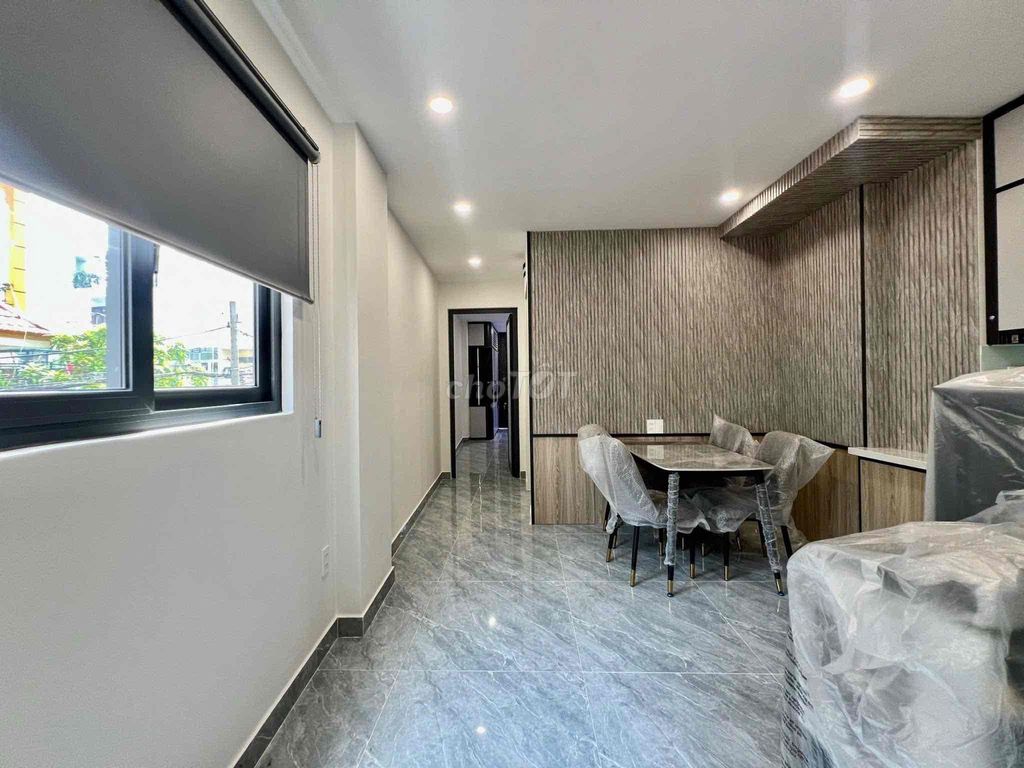 Rent two bedrooms 50 Phạm Văn Đồng near the airport.