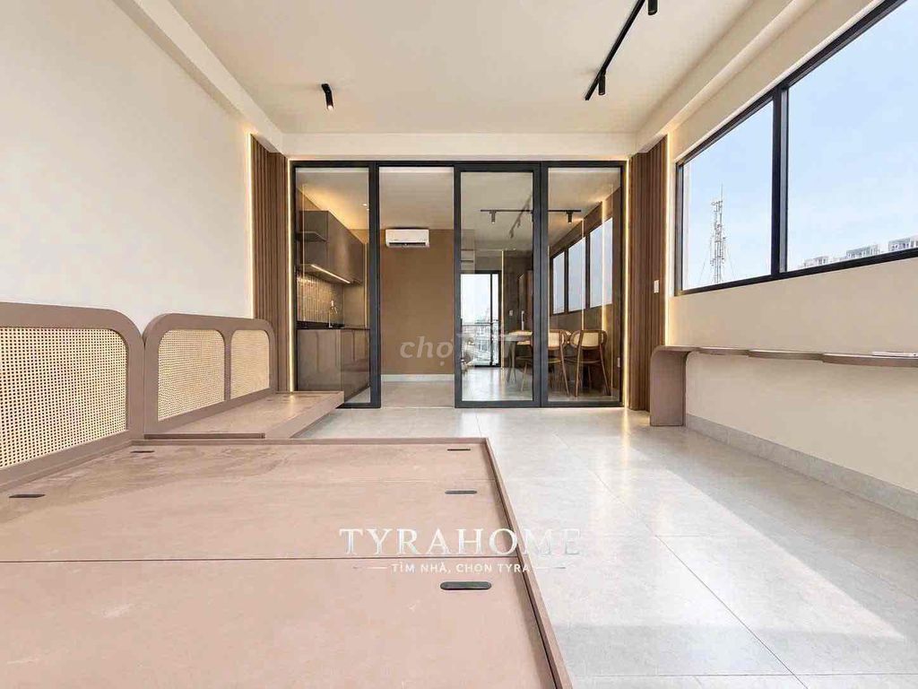 Clear One Super studio Full interior