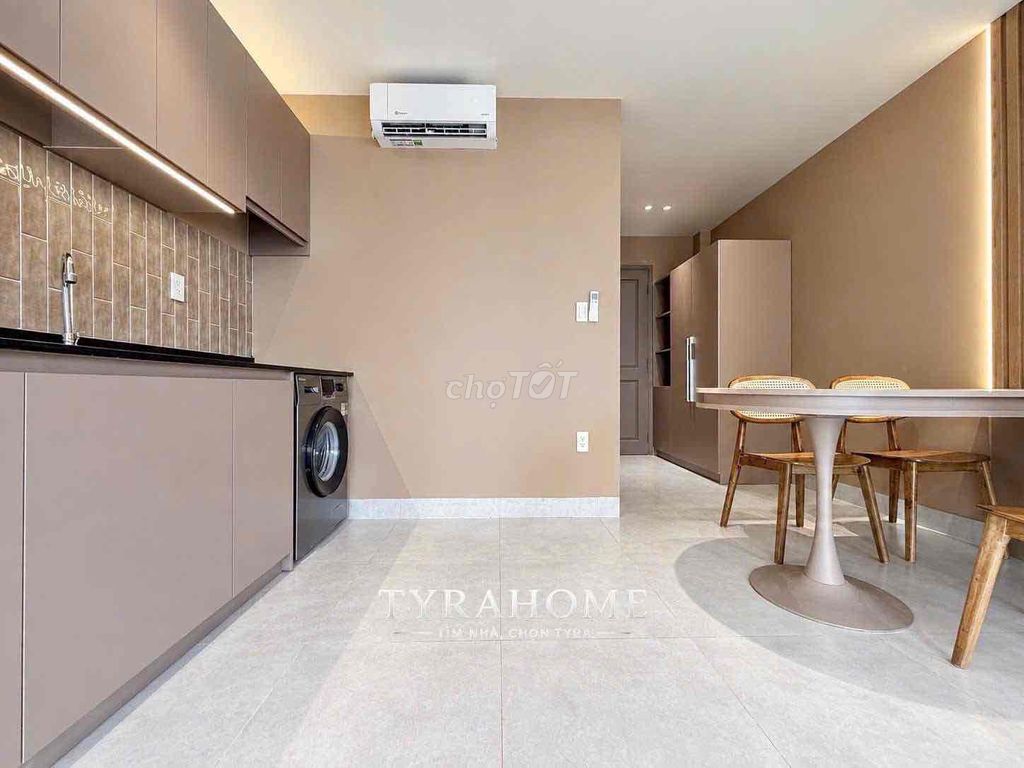 Clear One Super studio Full interior