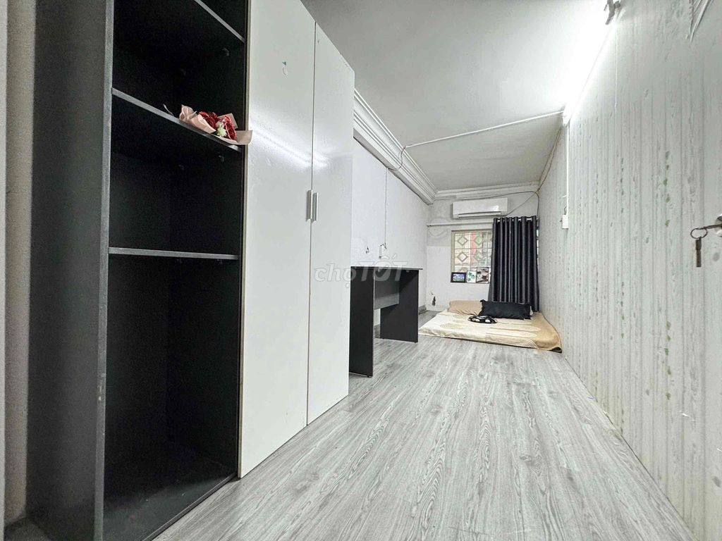 Two bedrooms 60 m2 SuperTo late September empty near the mini market.