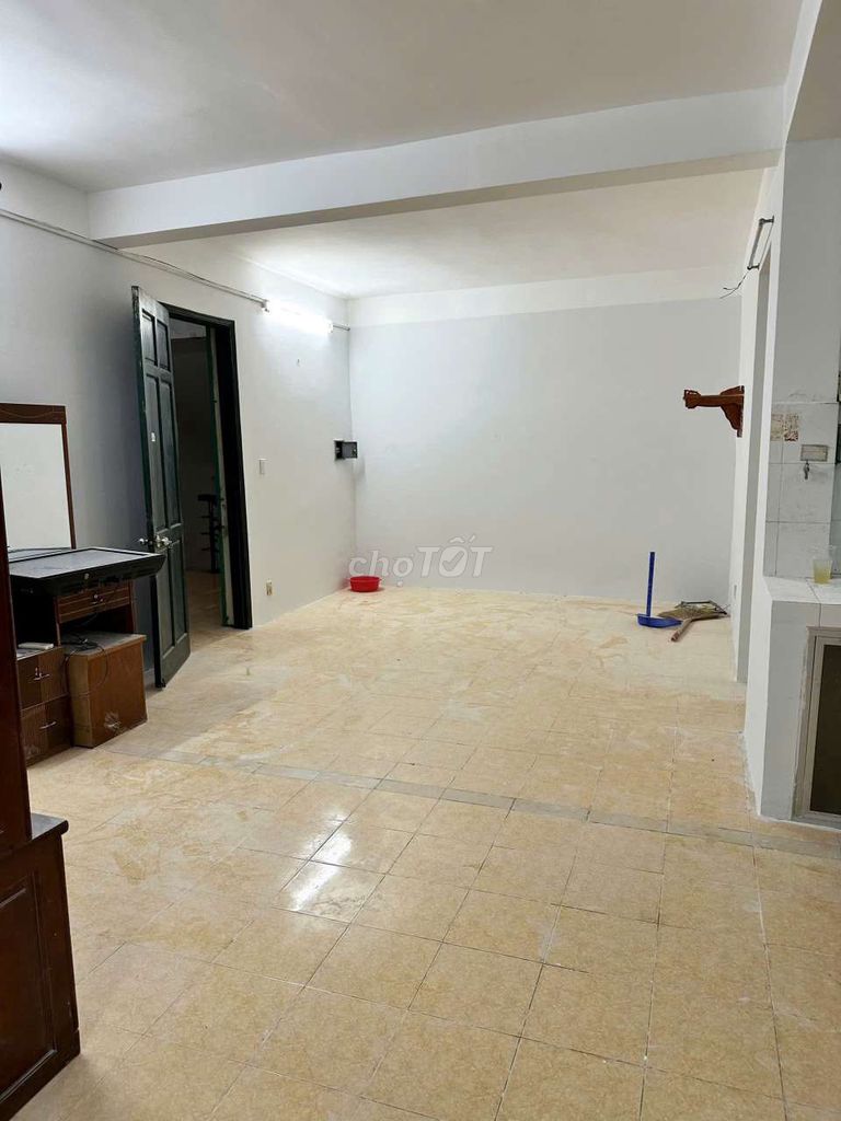 The K 26 Dương Quảng Hàm Gò Vấp apartment. 100 meters.3 bedroom.2 toilets.