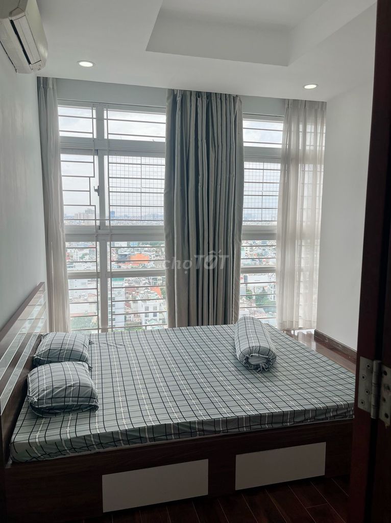 Classified apartment - Cộng Hòa Plaza (150 M2 – 3 bedroom - 3 toilets) - 18 million a month