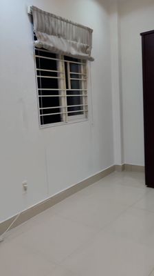 Hire the center of the 4 stories; 120 m2; 3 bedrooms; cool