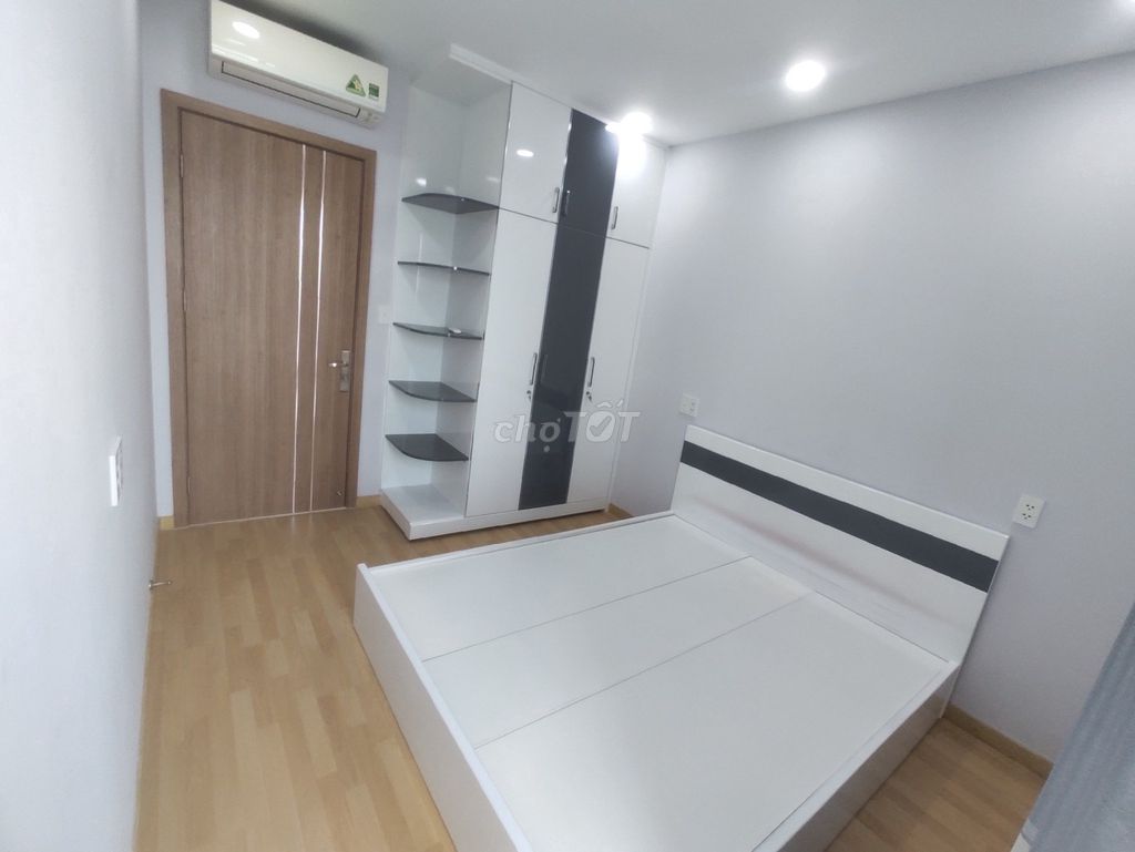 Lavida Plus 2 bedrooms need to be rented to the full. Nice furniture costs 18 million.