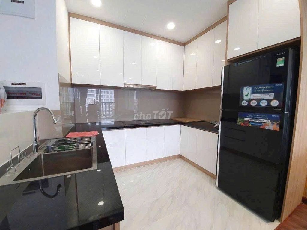 Need to rent the Guardian, Cộng Hòa Plaza two bedrooms, 186 for 14.5 million a month.