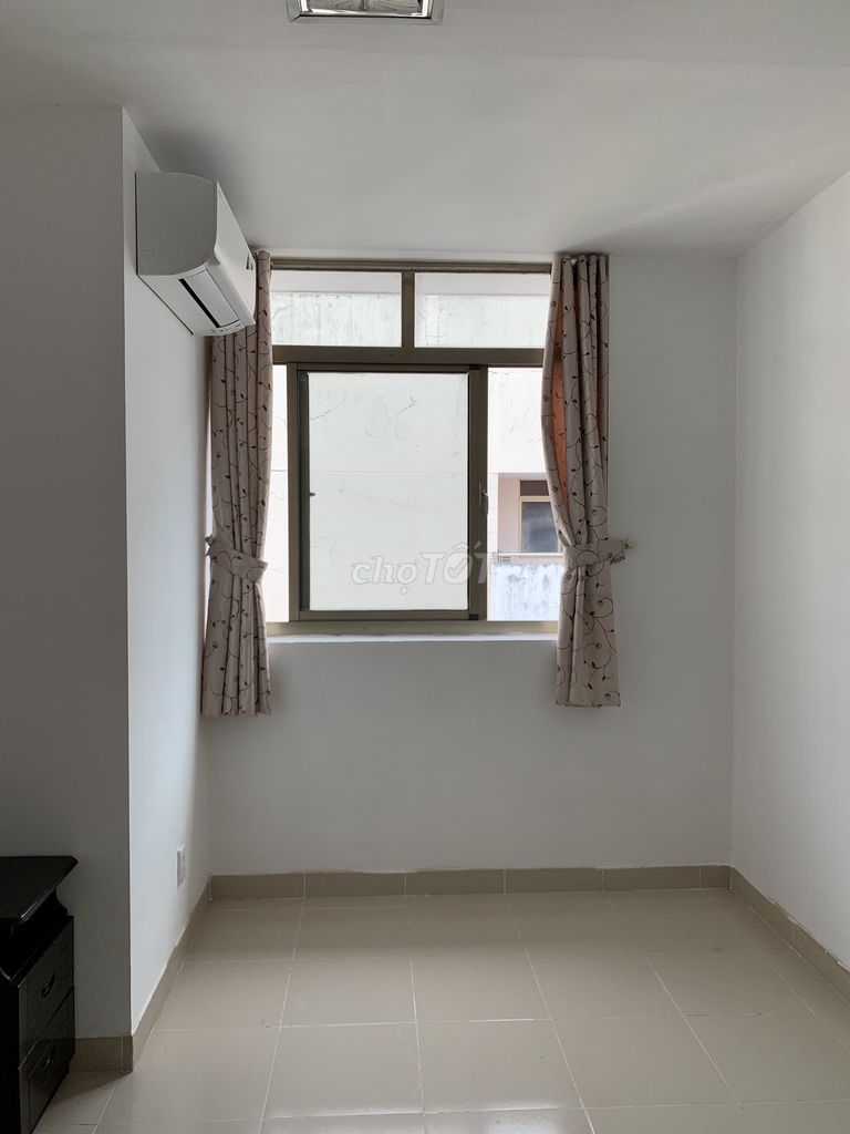 Need to rent a Scorec apartment, Trường Sa, District 3.