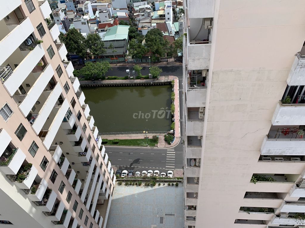 Need to rent a Scorec apartment, Trường Sa, District 3.