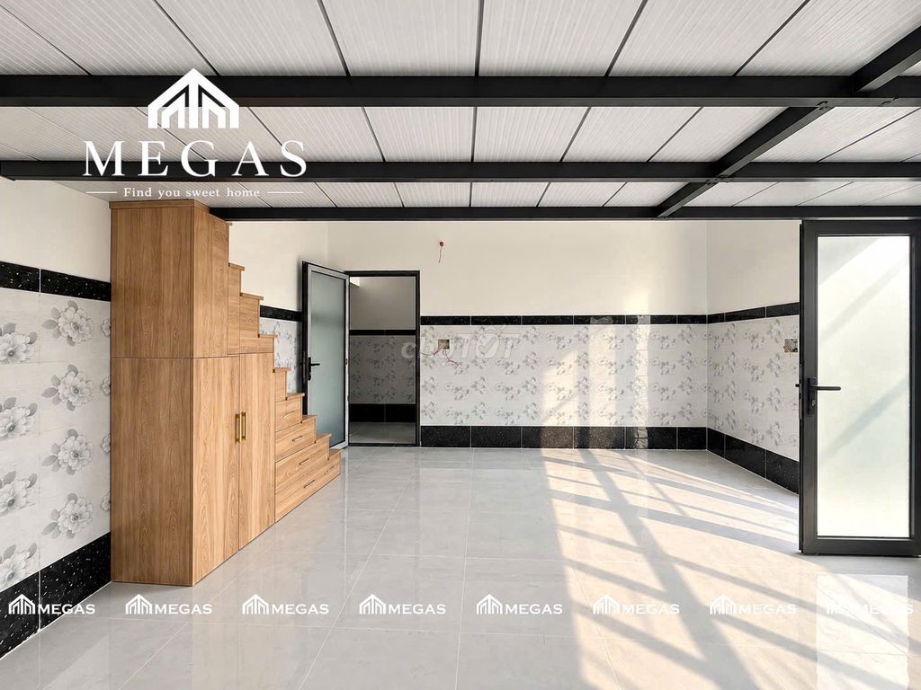 The new building is a CNC block, a college village, a first stream metro.