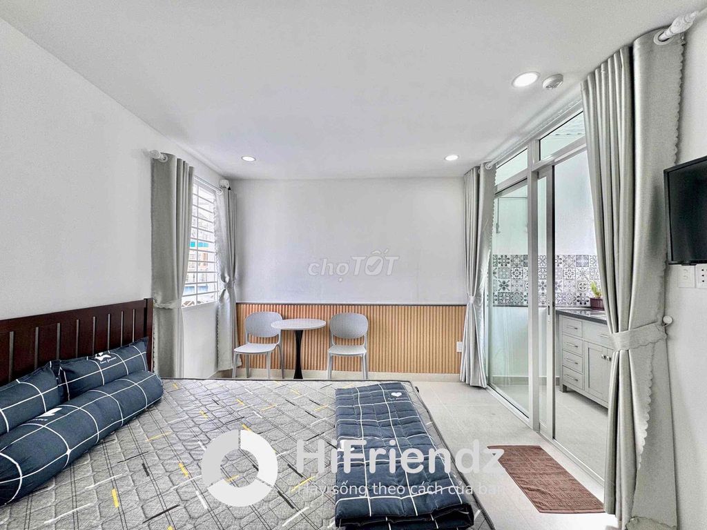 Private washing room. Right away.