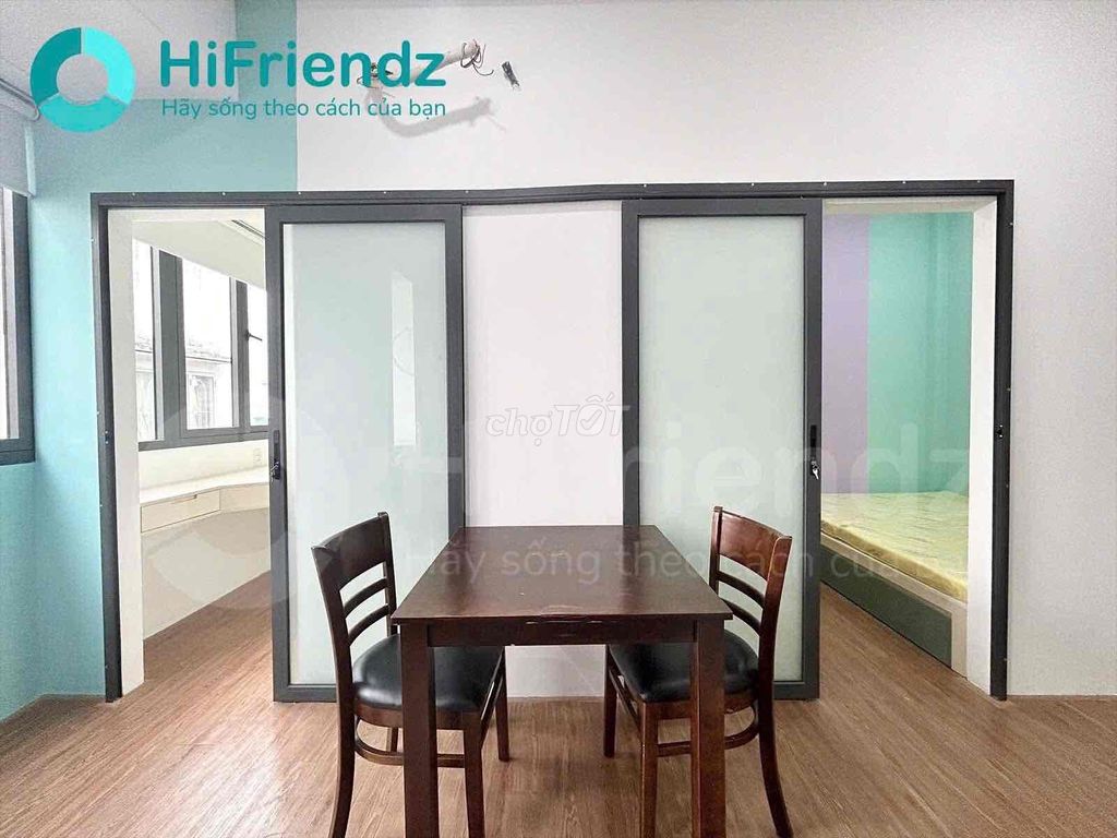 Two balcony bedrooms - new kitchen-full of super-wide furniture right in District 10