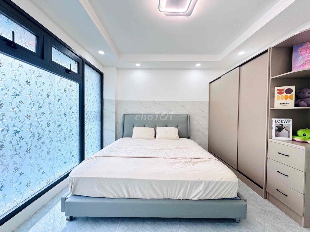 apartment 1 bedroom full interior commitment Y shape is right