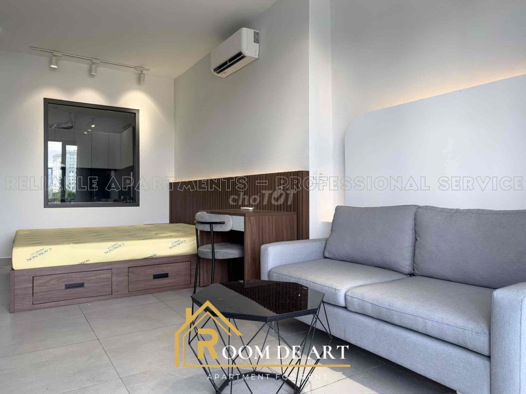 The apartment is a balcony bedroom near the lake. The new market turtle is located in 3 district 1.