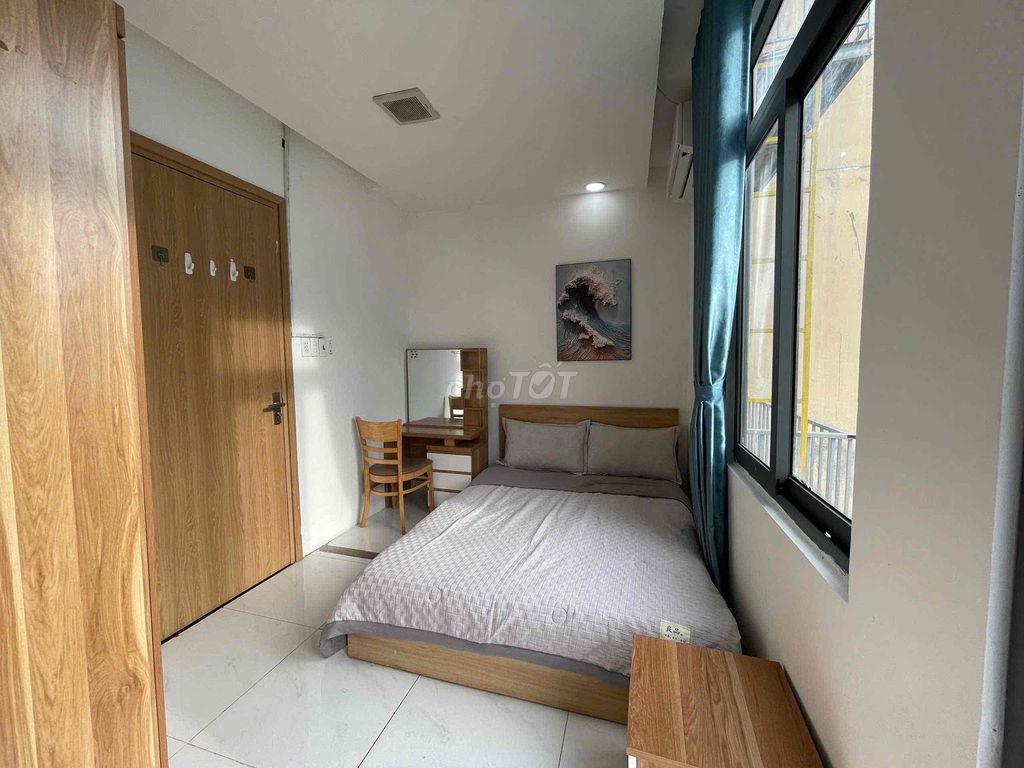 private balcony apartment, basic furniture, close to the dedication college.