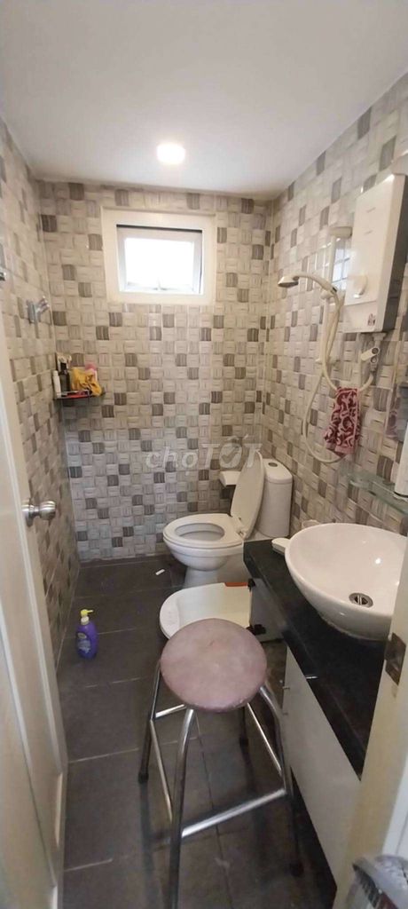 Corner of two bedrooms, two bathrooms, 69 meters, full interior.