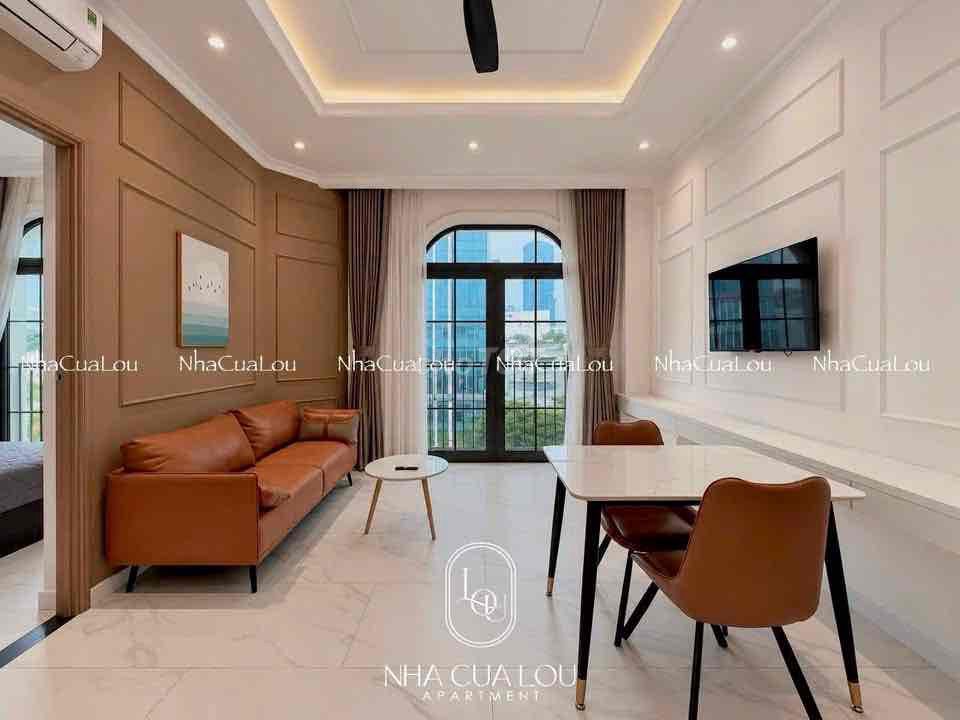 The apartment is a Bancol full Phạm Ngọc Thạch section 3 near the Turtle Lake.