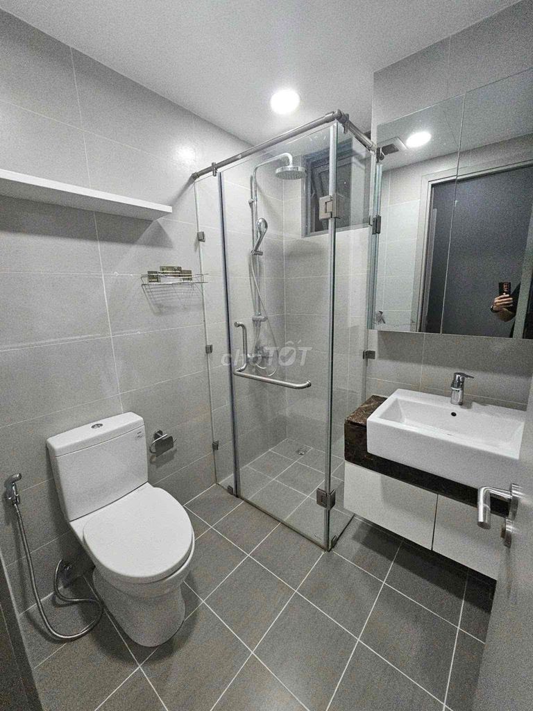 Rent The Gold View apartment. Two bedrooms. 80 meters. Full interior. 19 million a month.