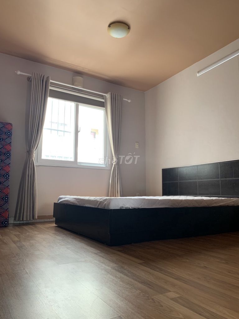The owner needs to rent the Chung cư Vạn Đô apartment