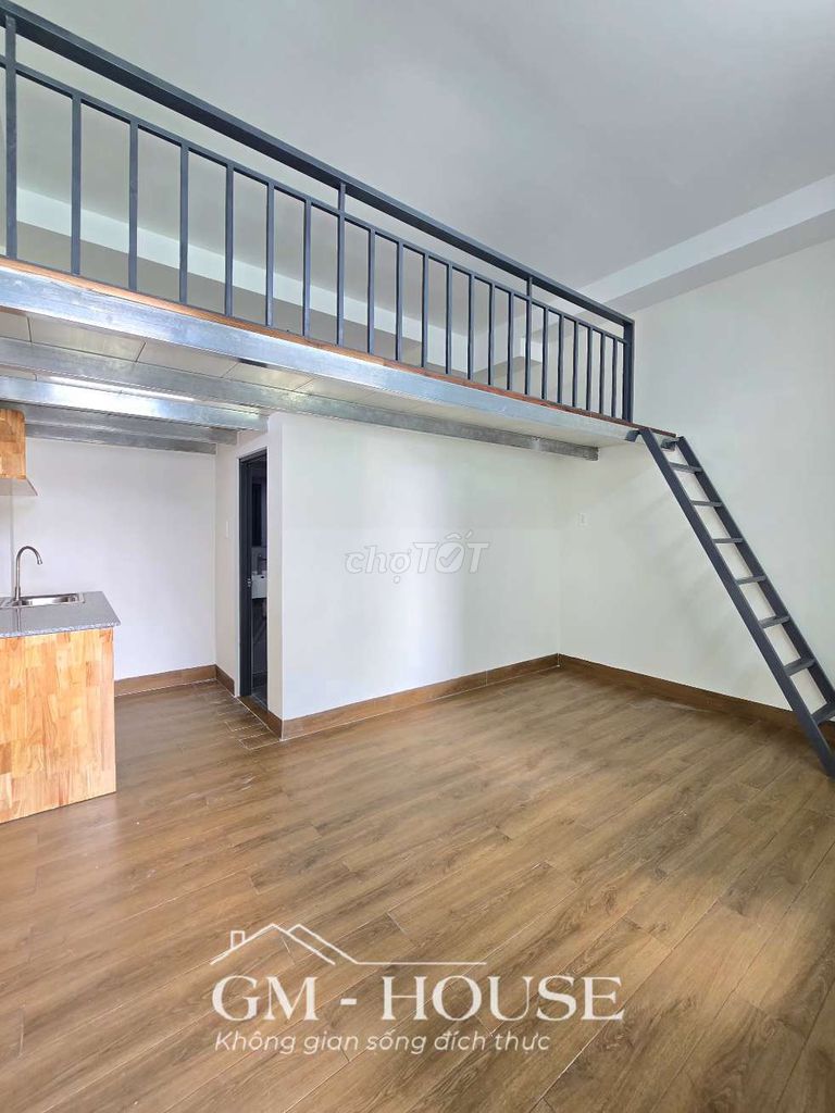 Rent the new apartment 100 percent meters, right at Nguyễn Hữu Cảnh.