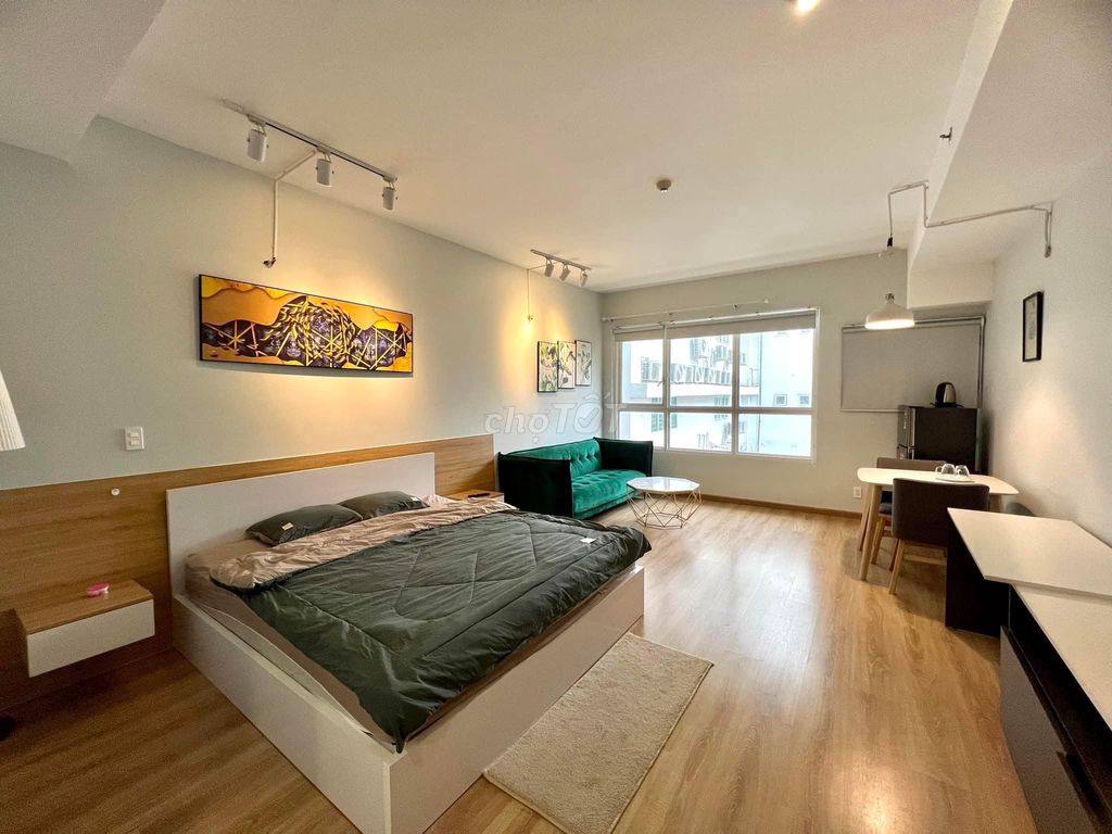 Rent Charmington La Pointe District 10-- studio 011 bedroom 2 bedrooms-- 12 million a month.