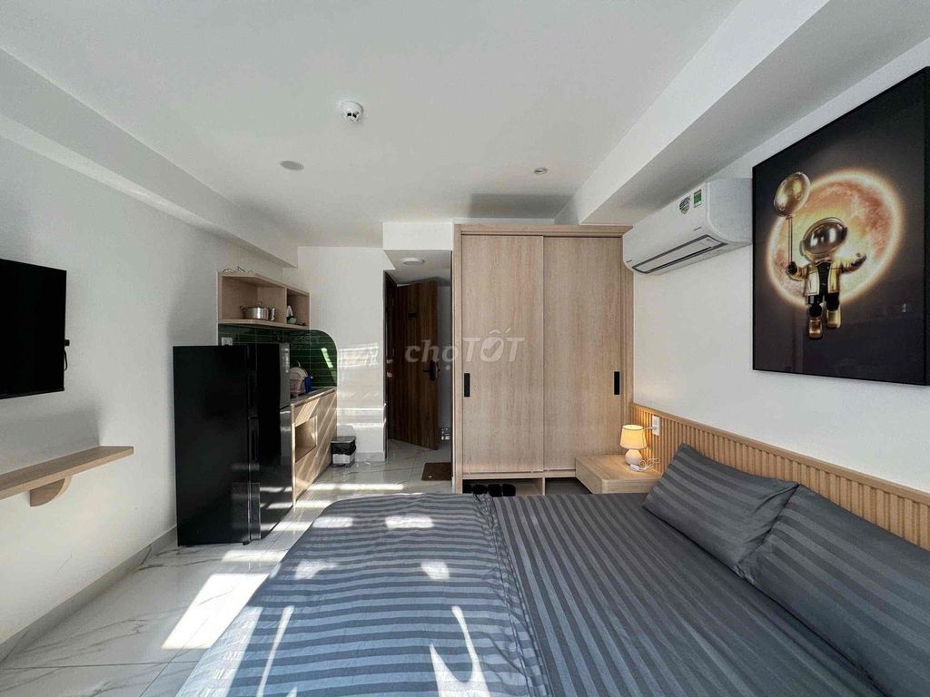 Studio Building is Trần Hưng Đạo County 1 near the City Market