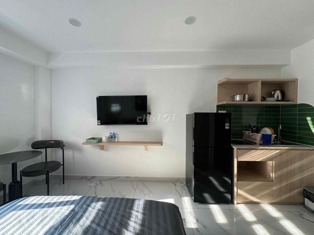 Studio Building is Trần Hưng Đạo County 1 near the City Market