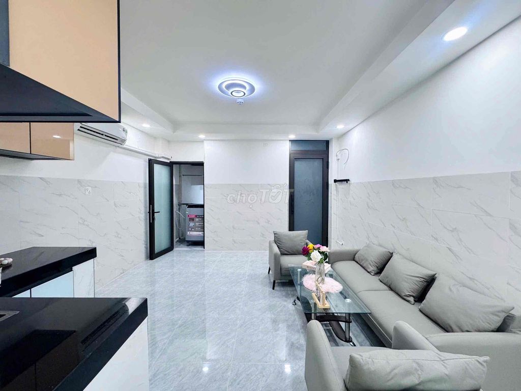 apartment 1 bedroom 1.50 meters full of furniture in front of the 11th county.