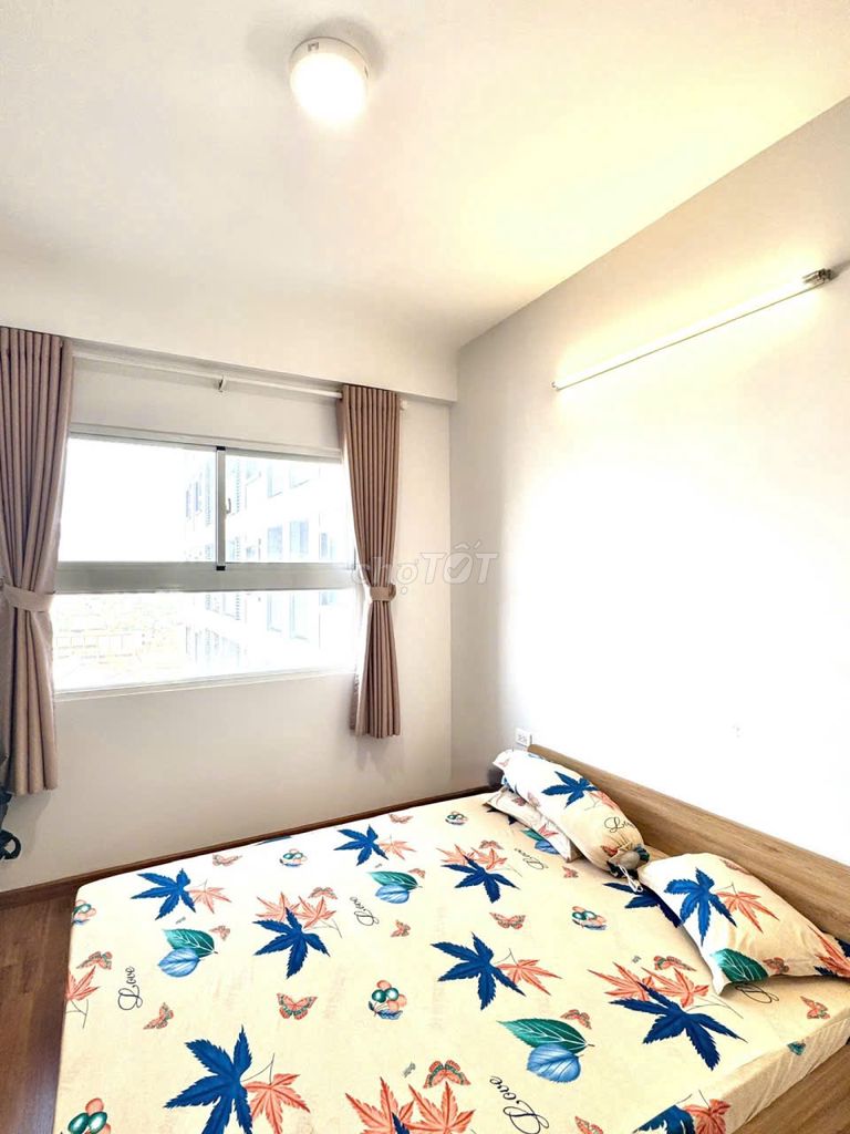 The Harmona Trương Công Định building has a one-room interior.