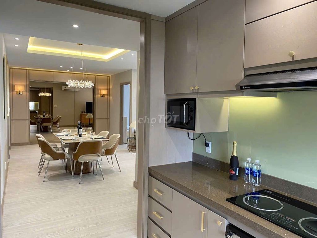 Rent US House, Nguyễn Đức Cảnh, Funky Funk 112 meters 3 bedrooms
