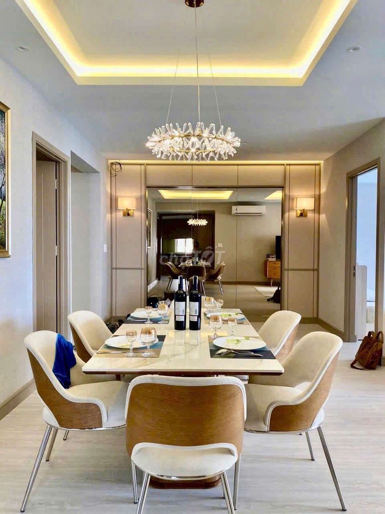 Rent US House, Nguyễn Đức Cảnh, Funky Funk 112 meters 3 bedrooms
